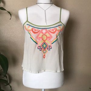 DeJaVu ☀️Embroidered Crop Top☀️